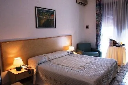 ***  Hotel Poggio Ducale カターニア イタリア